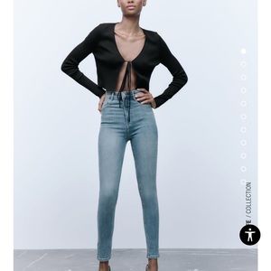 ZARA Sculpting Skinny Jeans in 26